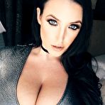 Second pic of ANGELA WHITE IS READY FOR THE WEEKEND – Tabloid Nation