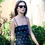 First pic of CANDID - Emily Ratajkowski - out with friends in Los Angeles - 4/27/20 | Phun.org Forum