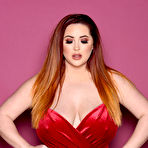 First pic of Lucy Vixen - Fit Between... - Nothing But Curves - Curvy Girl Nudes