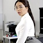 First pic of Aaliyah Hadid - Secretary Side Job - PICSPORNER.COM