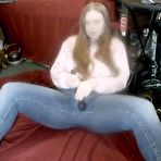 Second pic of Using Vibrator Through My Jeans - EPORNER