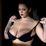 Second pic of Anissa Jolie Closure Babes - Curvy Erotic