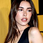 Second pic of Madison Beer … Fit Cleavage ! – OkokoraS | Spicy Life Every Day !