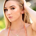 Third pic of The Mainstreaming of Library-Vixen-Turned-Yeezy-Supermodel Kendra Sunderland – Heyman Hustle