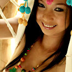 Fourth pic of Asian XXX Models : Lin Si Yee : Balcony Strip