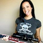 Third pic of Misc. stuff: Girls with guns - Sexy and Funny Forums