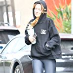 Second pic of Olivia Wilde - Leggings out in Los Angeles - 12/20/2023 - The Drunken stepFORUM - A place to discuss your worthless opinions