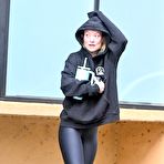 Fourth pic of Olivia Wilde - Leggings out in Los Angeles - 12/20/2023 - The Drunken stepFORUM - A place to discuss your worthless opinions