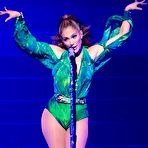 First pic of Jennifer Lopez performs in Foxwood Casino