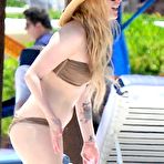 Second pic of :: Largest Nude Celebrities Archive. Avril Lavigne fully naked! ::