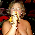 Third pic of Mature slut playing with her food
