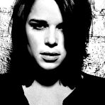 Third pic of ::: FreeCelebFrenzy ::: Neve Campbell gallery @ FreeCelebFrenzy.com nude and naked celebrities