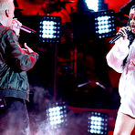 First pic of Rihanna performs at 2014 MTV Movie Awards