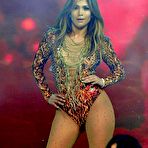 Third pic of Jennifer Lopez sexy performs on the stage