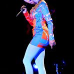 Second pic of Nicki Minaj performs at VH1 Divas Salute the Troops