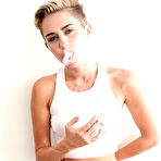 Fourth pic of Miley Cyrus fully naked at Largest Celebrities Archive!