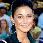 First pic of Emmanuelle Chriqui
