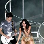 Third pic of Selena Gomez sexy permorms on the Boca Raton stage