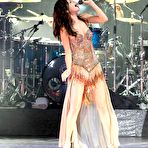 Fourth pic of Selena Gomez sexy permorms on the Boca Raton stage