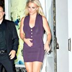 Fourth pic of Britney Spears shows legs and cleaveg paparazzi shots