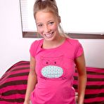 First pic of HOT TEEN CAITLYNN! | CUTE TOPLESS TEEN!