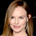 First pic of Kate Bosworth shows her legs paparazzi shots
