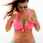 Fourth pic of Busty Imogen Thomas sexy in bikini in Dubai