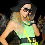 Third pic of Paris Hilton shows her legs at The Coachella Valley Music and Arts Festival