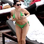 Second pic of Kelly Brook deep cleavage in green bikini