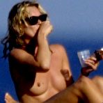 Second pic of  Kate Moss fully naked at CelebsOnly.com! 