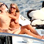 Fourth pic of  Kate Moss fully naked at CelebsOnly.com! 