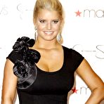 Second pic of Jessica Simpson in tight black dress paparazzi shots