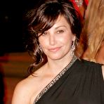 First pic of Gina Gershon :: THE FREE CELEBRITY MOVIE ARCHIVE ::