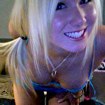 Fourth pic of Sex girlfriend pics :: Hot teen hottie enjoys hard weenie in her mouth 