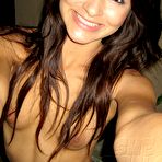 Second pic of Naked Latina Ex Gf posts her pictures on the Internet.