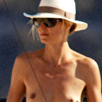 Second pic of Heidi Klum Sunbathing Her Topless