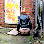 Second pic of HOT PISSING :: Really hot Girls peeing Everywhere!