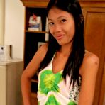 First pic of Met a really cute young Filipina spinner named Ashley at the mall | FSD Free Hosted Galleries