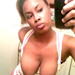 First pic of Ebony Gfs selfshot and posing