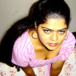 Second pic of Neha Nair - MySexyNeha.com - Sexy Indian Housewife