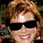 Fourth pic of Lauren Holly