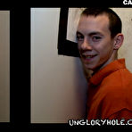 Second pic of Welcome to ungloryhole!