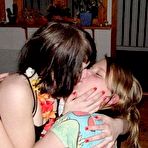 Third pic of 
    girls kissing | Web Girls Online Picture Gallery
  