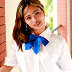 First pic of Asian Coed reveals her nude body