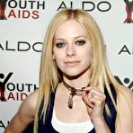 Third pic of Avril Lavigne Pparazzi Outdoors And Posing Pics @ Free Celebrity Movie Archive