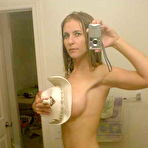 Second pic of Bathroom girlfriends