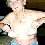 First pic of Amateur granny 001
