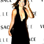 Third pic of Elizabeth Hurley picture gallery