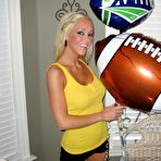 First pic of Foxy Jacky has Super Bowl fever!