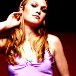 Third pic of Julia Stiles picture gallery